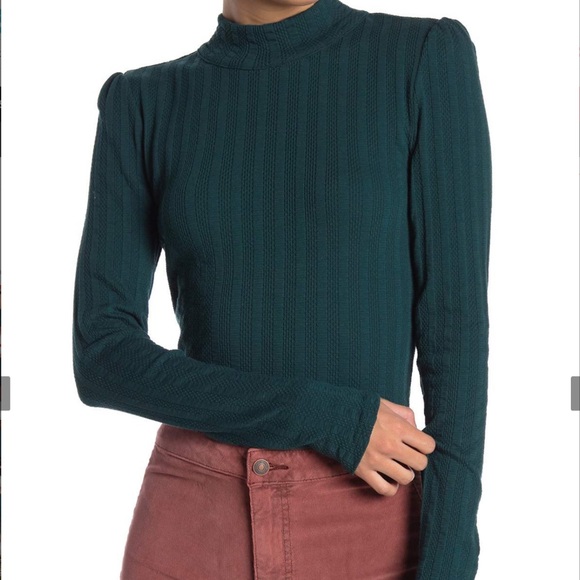 Free People small Party in the back Hunter green long sleeve sweater - Picture 2 of 8